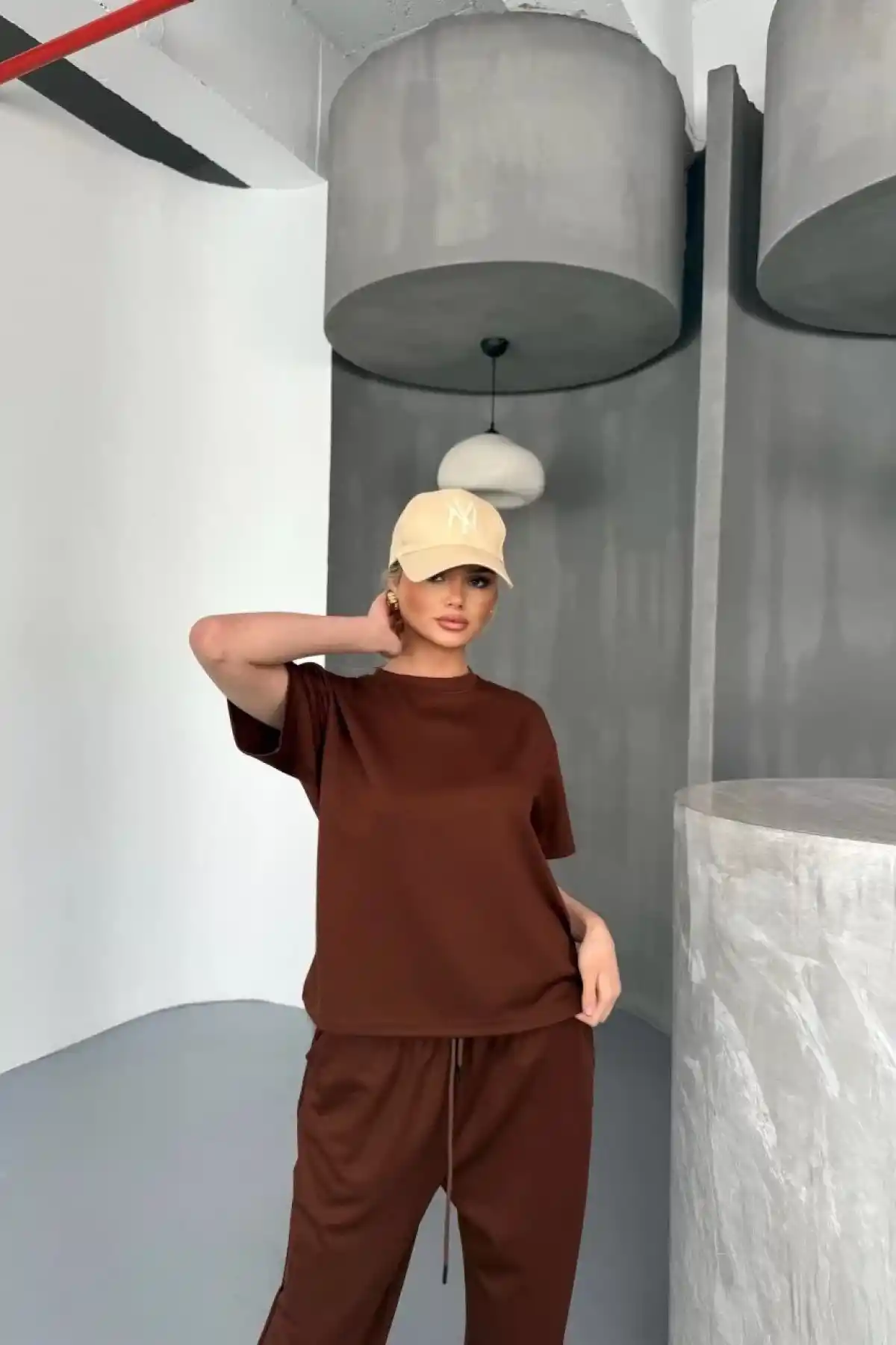 Osy Modal Yumuşak Dokulu Kumaş Kısa Kollu Bluz Rahat Pantalon ikili Takım- Kahverengi