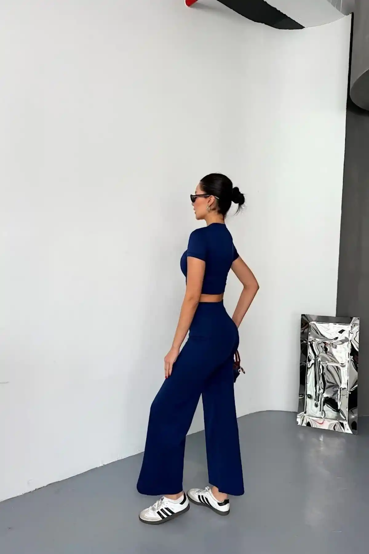 Osy Modal Yumuşak Dokulu Kumaş Kısa Kollu Crop Alt ispanyol Paça Pantalon ikili Takım - Lacivert