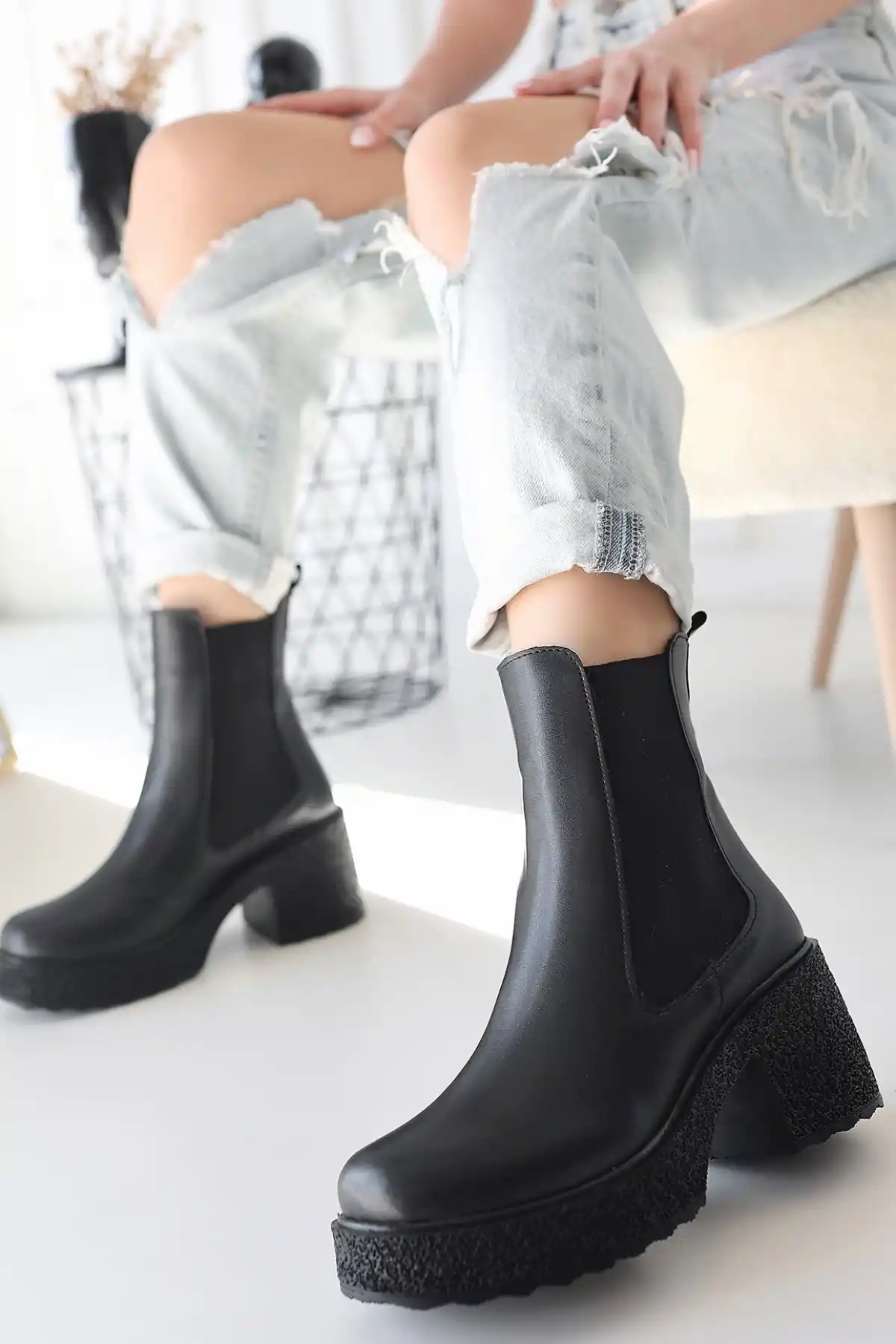 Paigo Siyah Cilt Topuklu Bot - GC