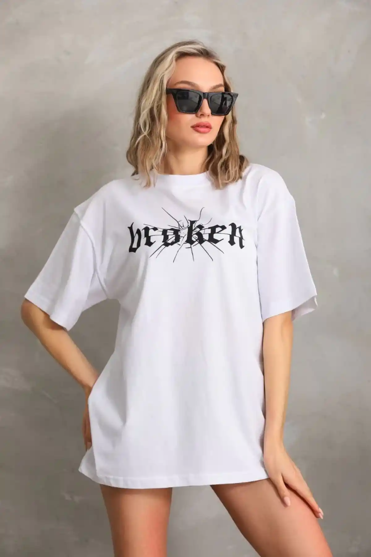 Kadın Baskılı Oversize T-Shirt - Beyaz