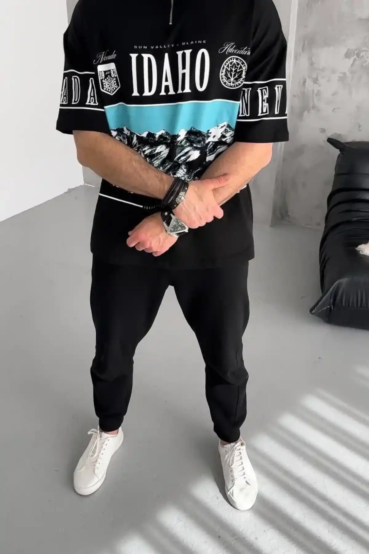 Unisex Baskılı Yarım Fermuarlı T-Shirt - Siyah