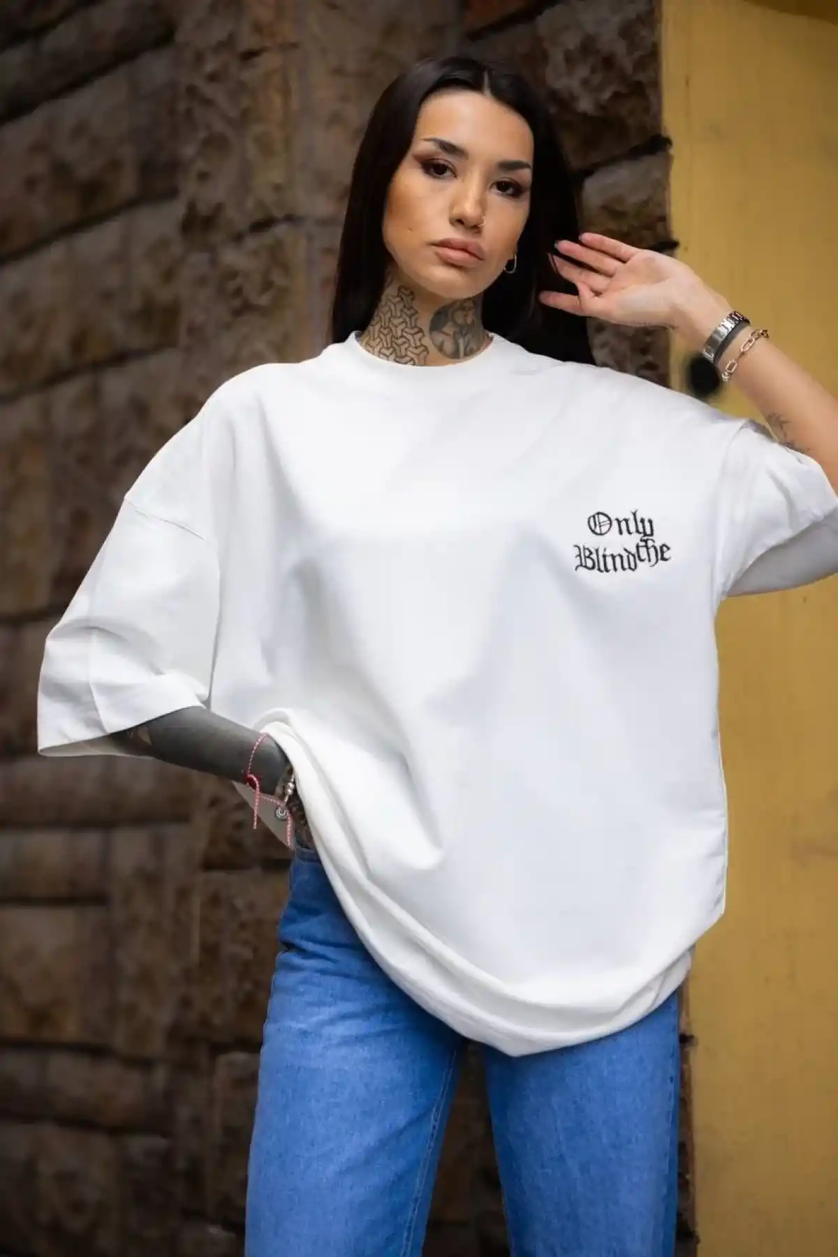kadın Bisiklet Yaka Baskılı Oversize T-Shirt - Beyaz