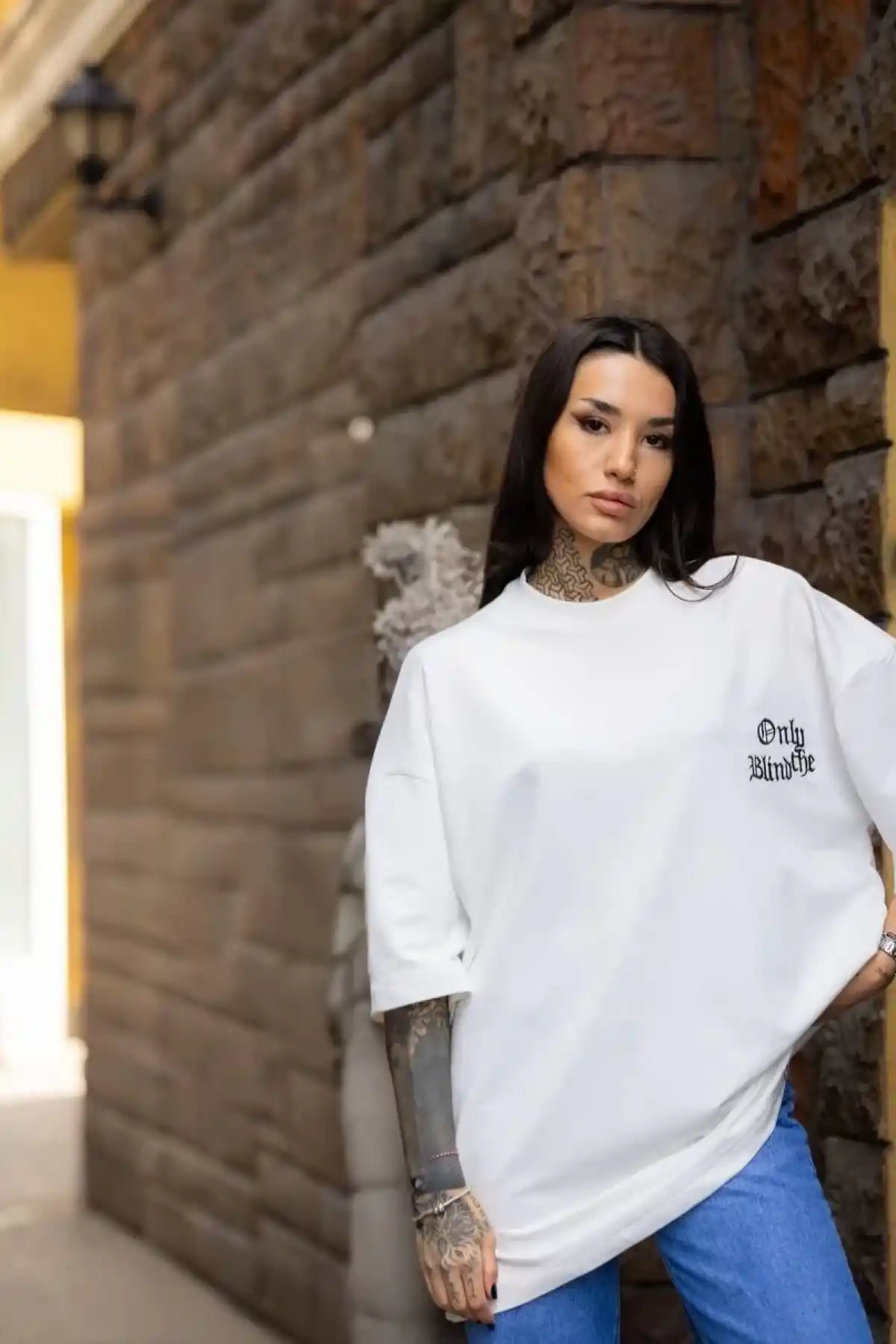 kadın Bisiklet Yaka Baskılı Oversize T-Shirt - Beyaz