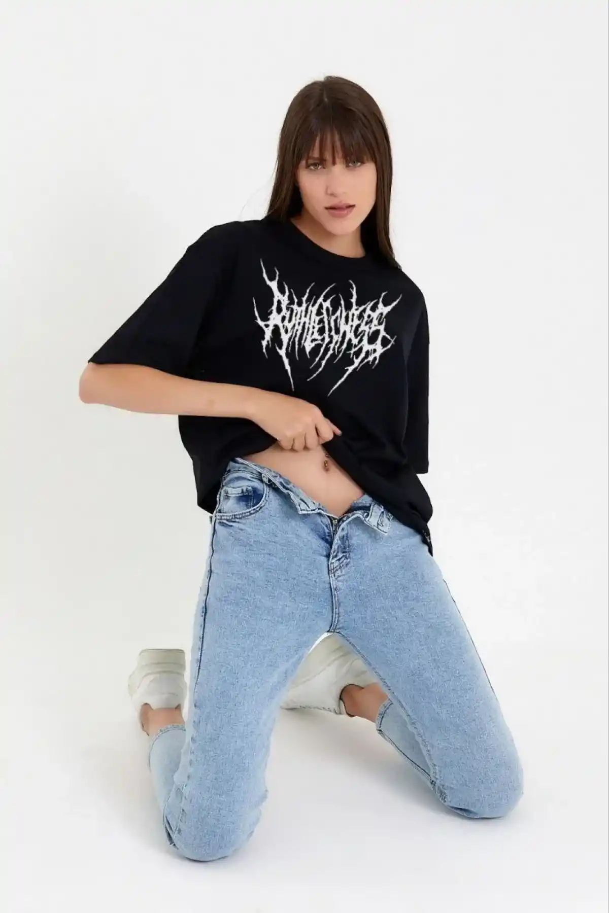 Kadın Bisiklet Yaka Baskılı Oversize T-Shirt - Siyah