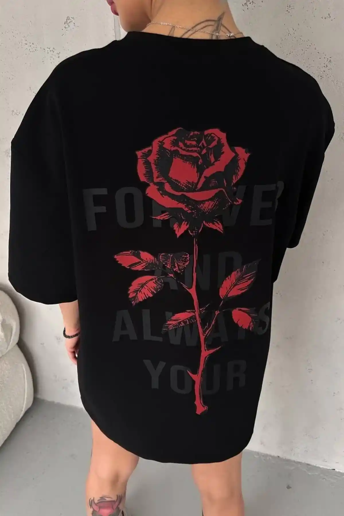 kadın Bisiklet Yaka Baskılı Oversize T-Shirt - Siyah