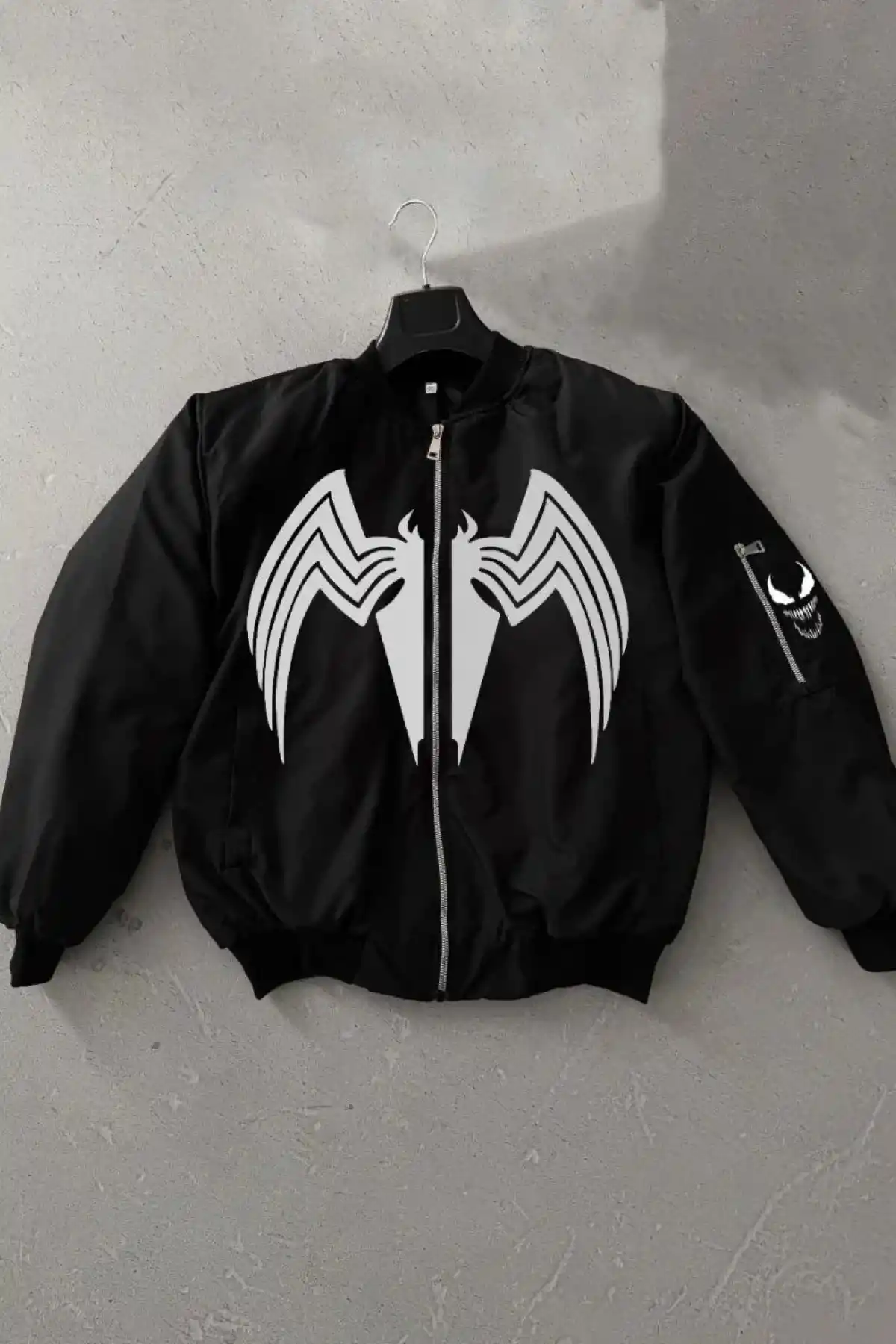 Kadın Siyah Bomber Mont Venom Beyaz Örümcek Logolu Fermuarlı Cepli Kapitone - Siyah