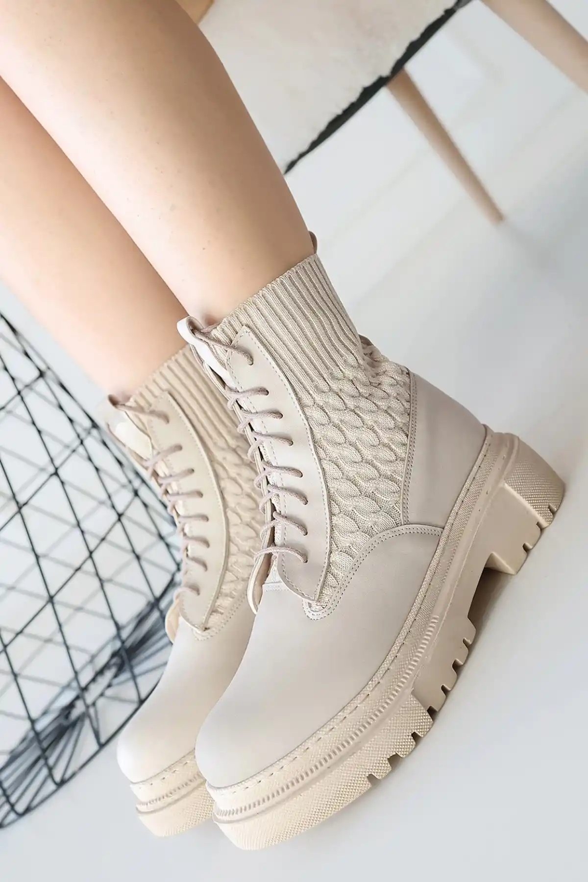 Utag Bej Cilt Bağcıklı Bot - GC