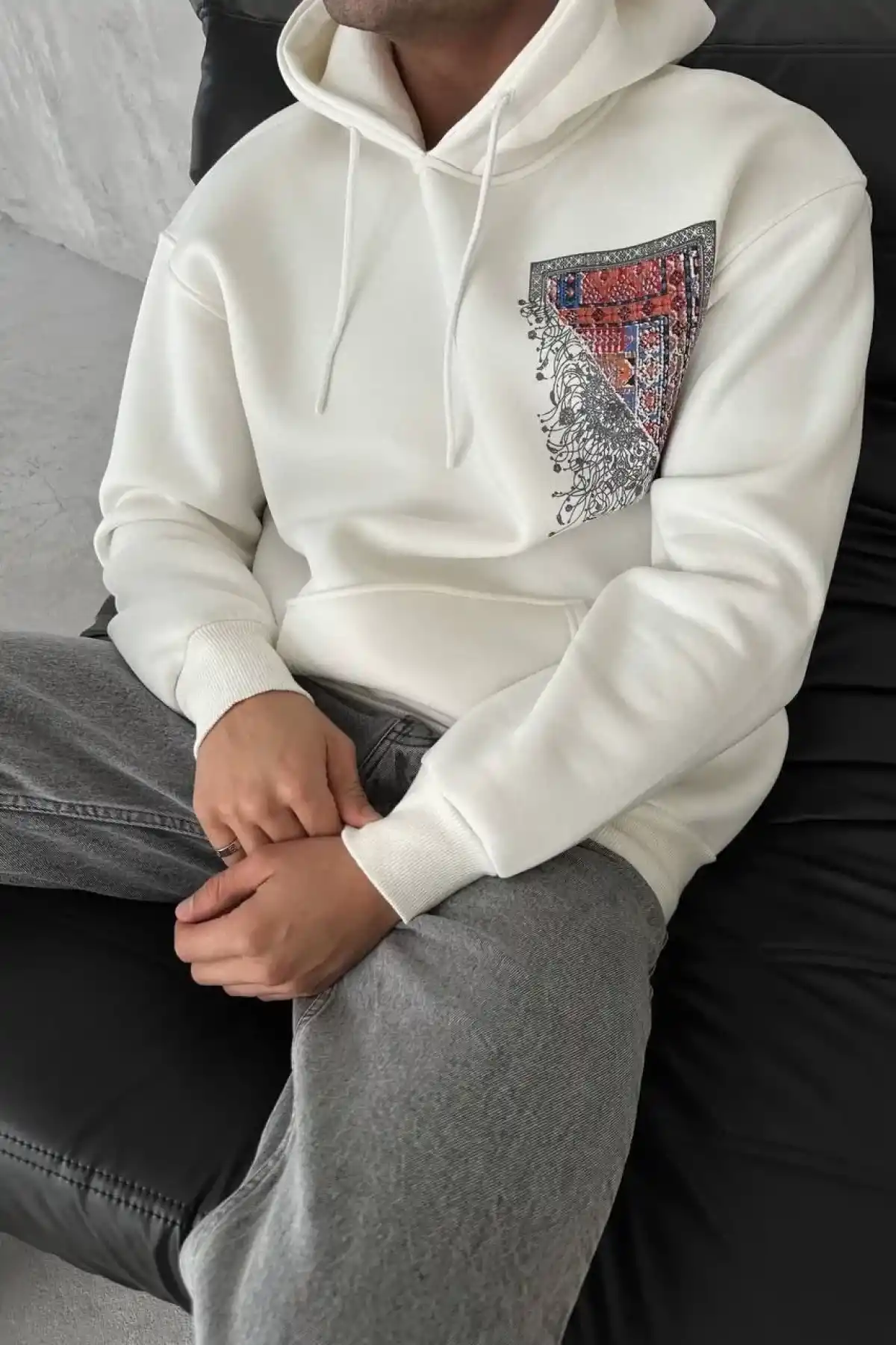 Uzun Kol Kapüşonlu Ön Ve Arka Baskılı SweatShirt - Beyaz