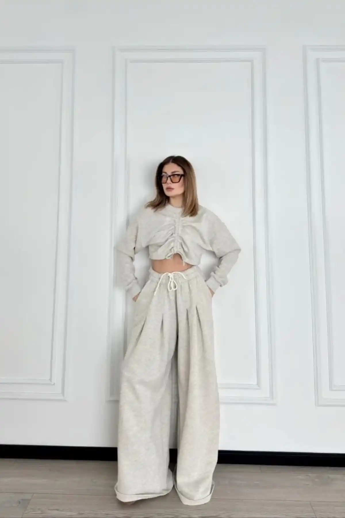 Uzun Kollu Önü İp Büzgülü Crop ve Pantolon İkili Takım - Gri