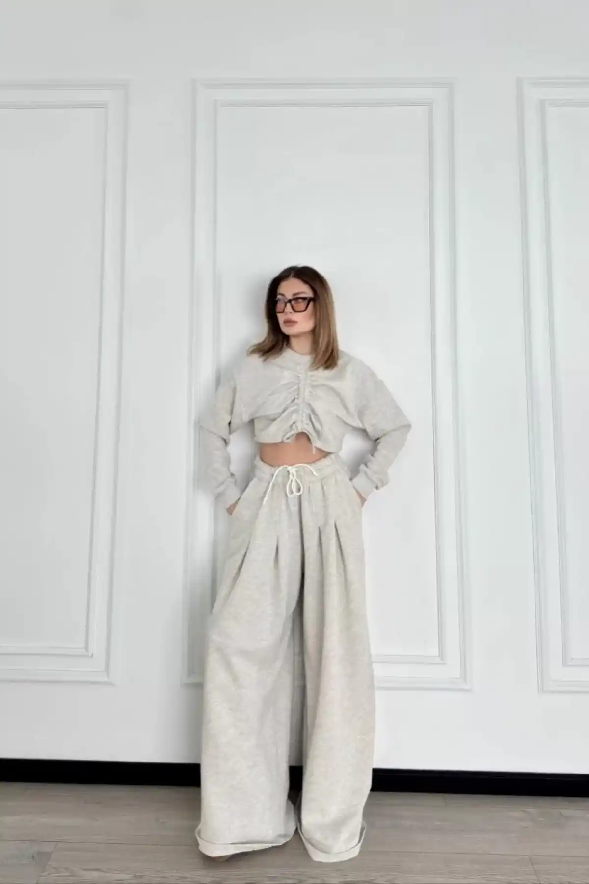 Uzun Kollu Önü İp Büzgülü Crop ve Pantolon İkili Takım - Gri