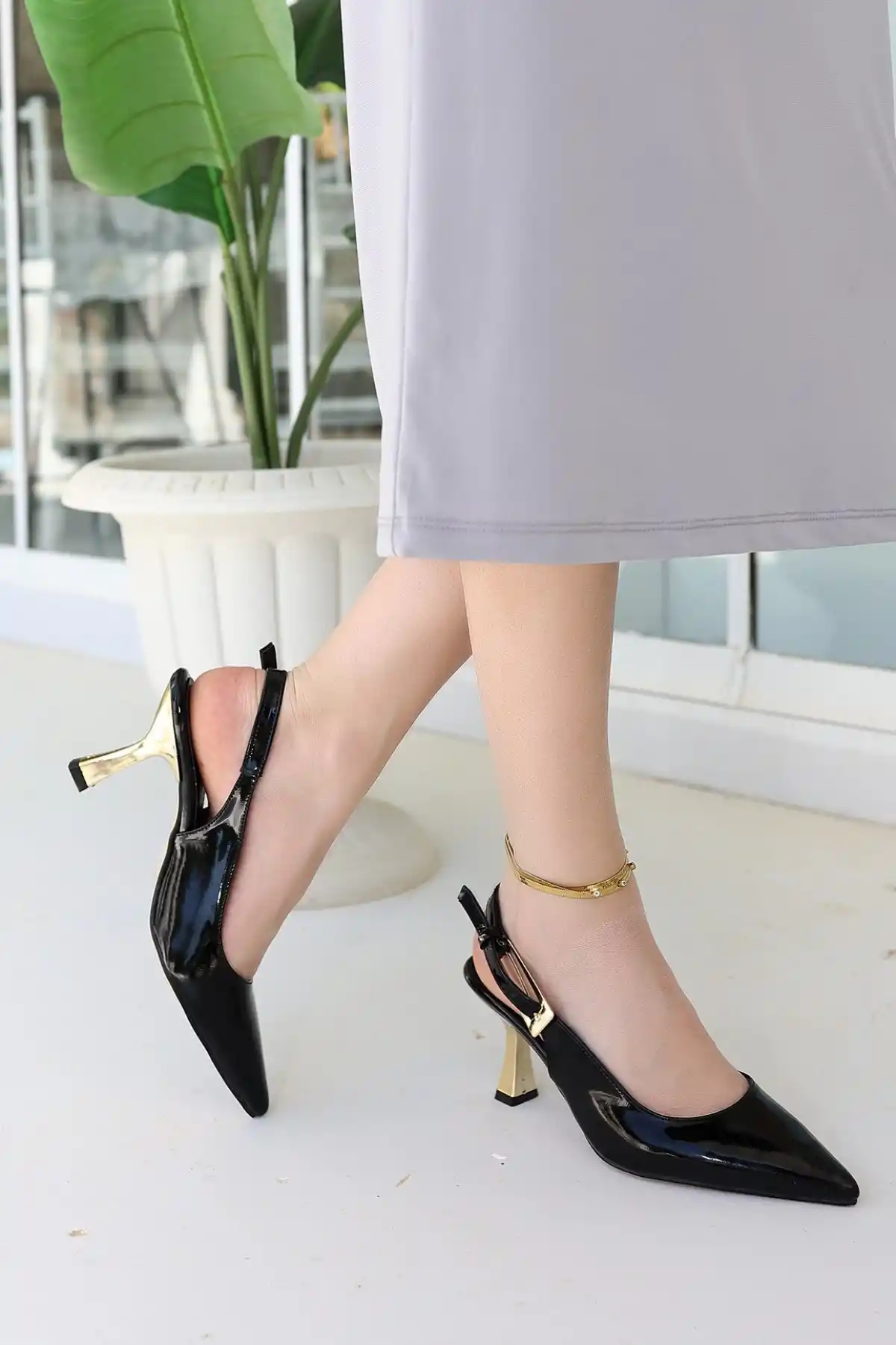 Zalin Siyah Rugan Topuklu Ayakkabı - GC