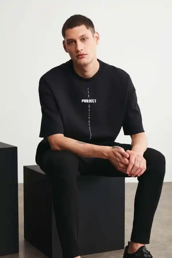Erkek Baskılı T-Shirt Kısa Kol Bisiklet Yaka Regular Fit Rahat Kalıp Tişört - Siyah