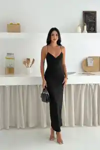 Kadın Askılı Uzun Elbise V Yaka Şık Gece Elbisesi Vücuda Oturan - Siyah