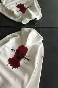 Kadın Kapüşonlu Kanguru Cepli Sweatshirt 3 İplik Pamuklu Baskılı Hoodie - Beyaz