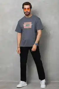 Erkek Baskılı T-Shirt Kısa Kol Bisiklet Yaka Regular Fit Rahat Kalıp Tişört -  Füme