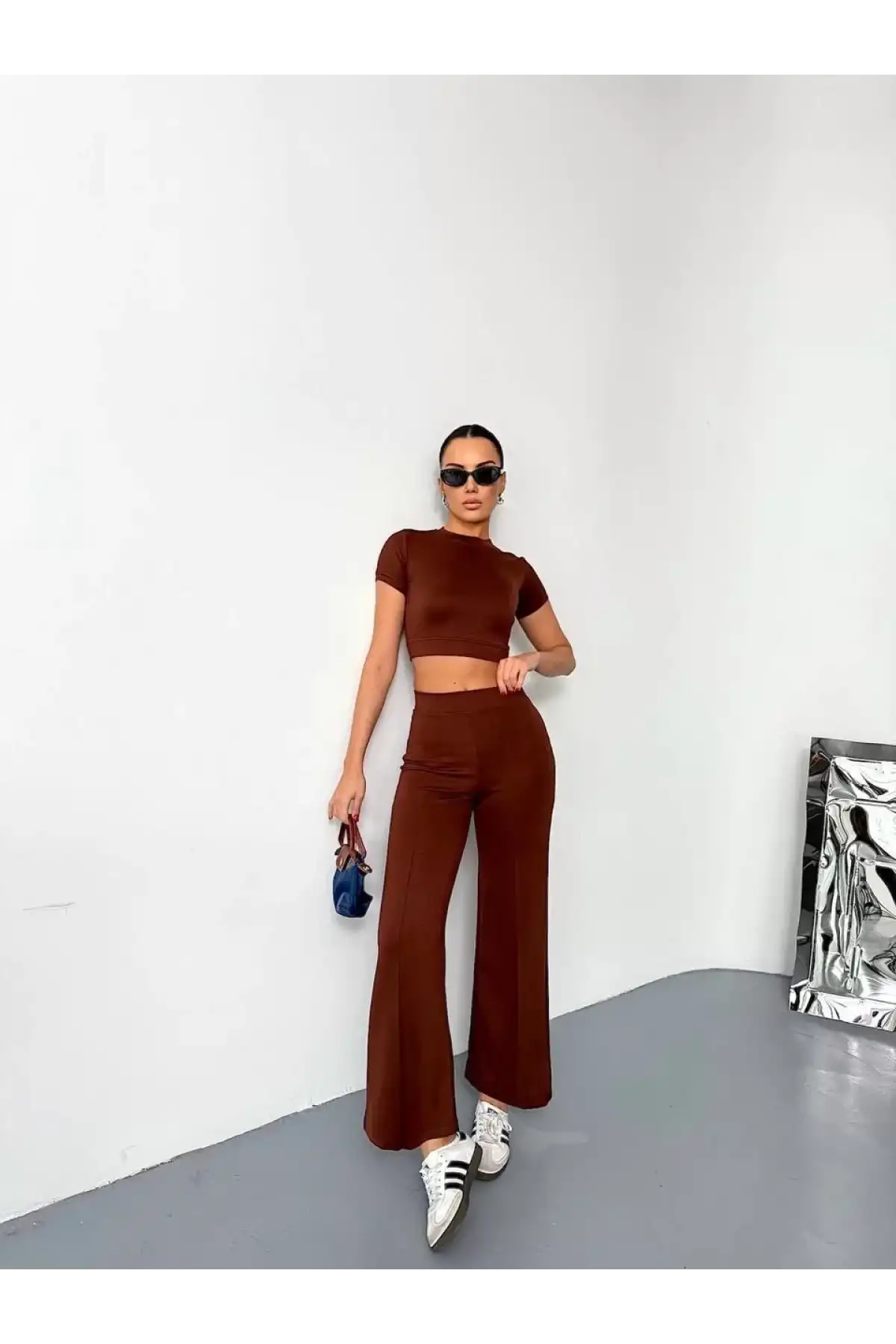 Osy Modal Yumuşak Dokulu Kumaş Kısa Kollu Crop Alt ispanyol Paça Pantalon ikili Takım - Kahverengi