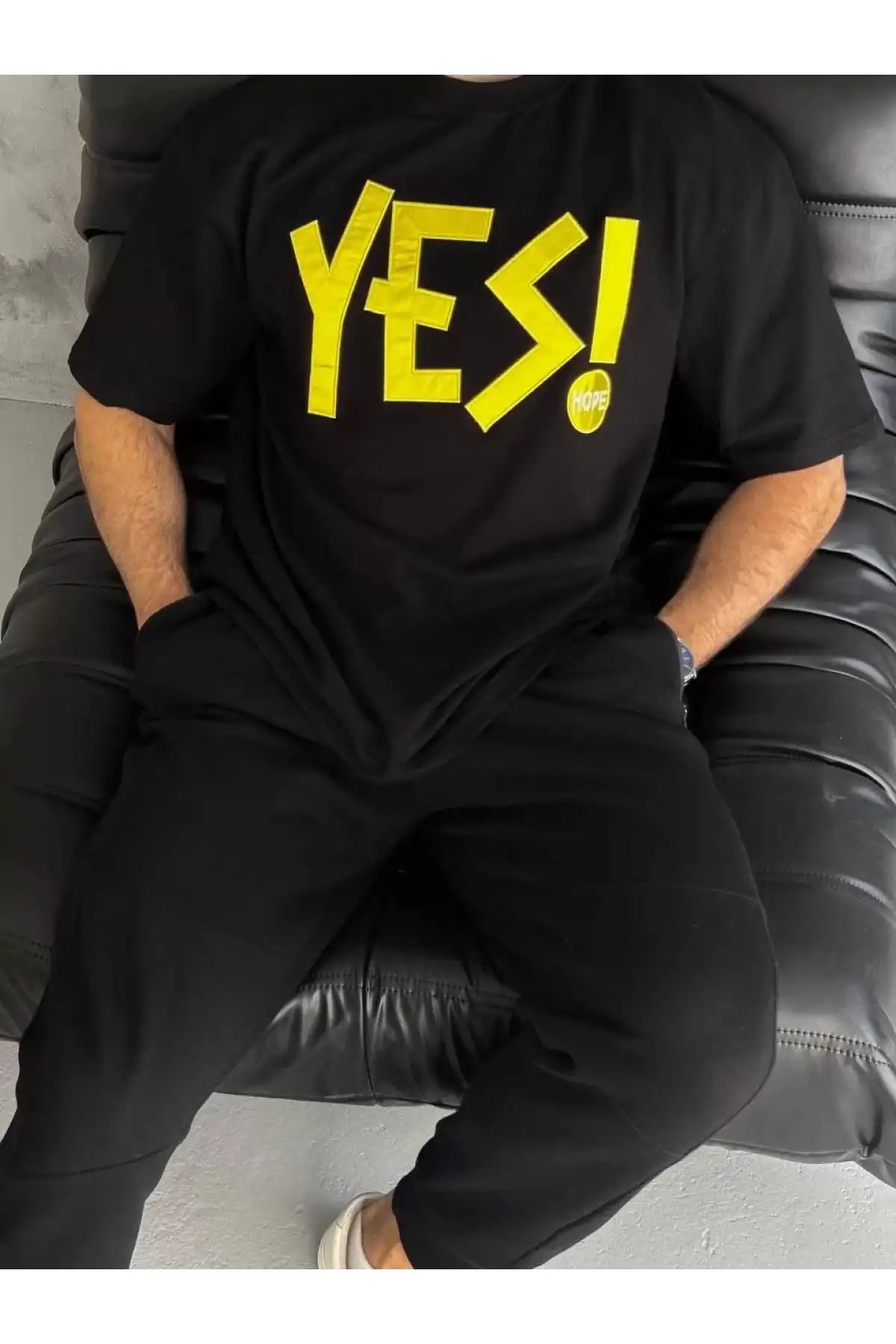 Unisex Nakış İşlemeli T-Shirt - Siyah