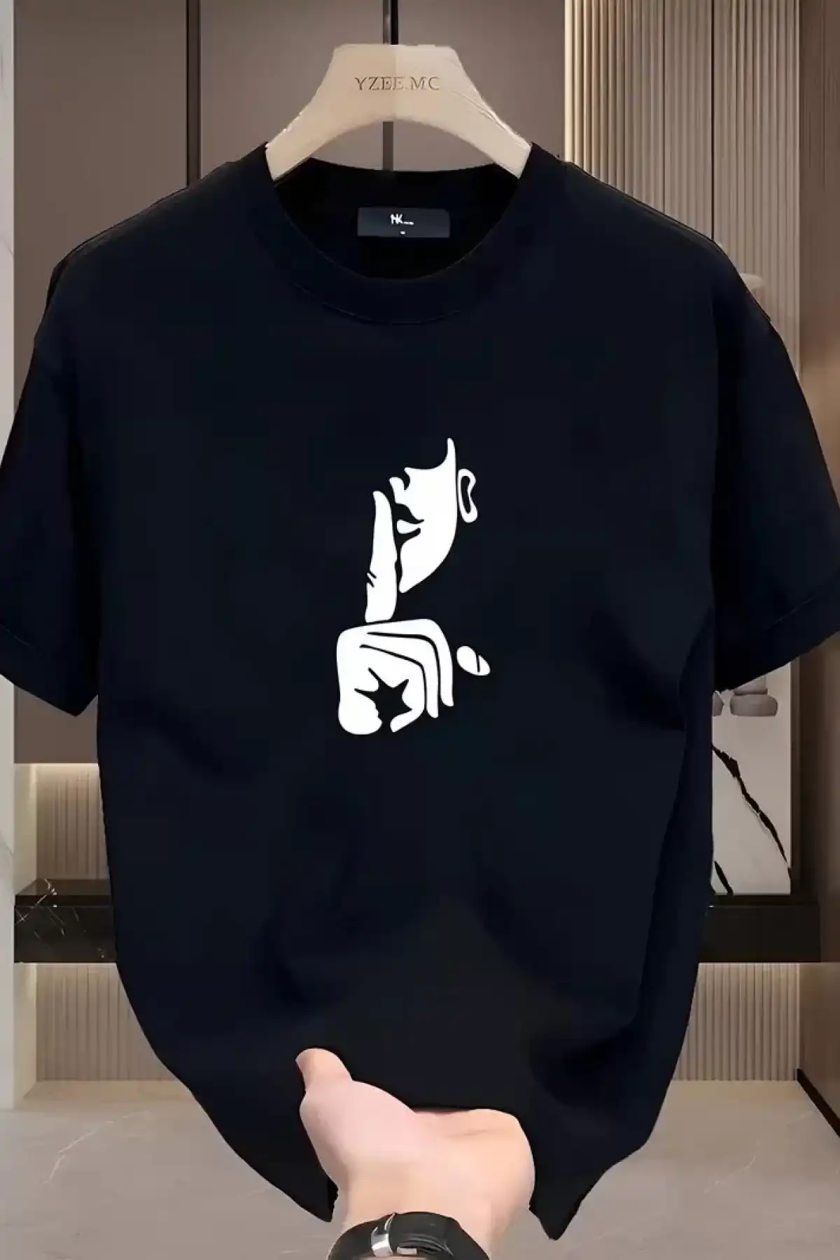 Rahat Bisiklet Yaka Tişört, Yaratıcı Karikatür Baskı - Yumuşak Polyester, Her Mevsim Giyilebilir- Siyah