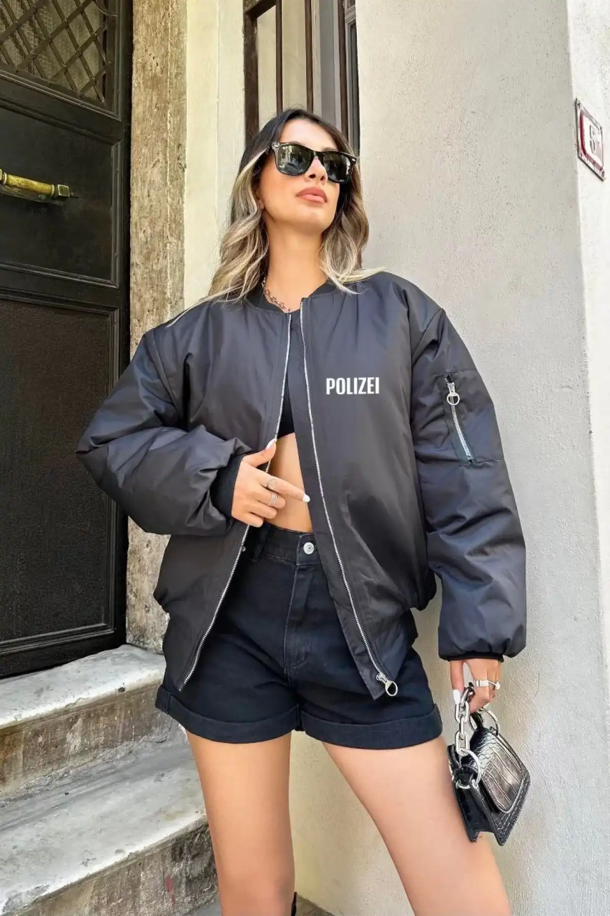 Kadın Polizei Bomber Mont – Siyah Renk, Fermuarlı, Cepli, Kapitone Astarlı, Rahat Günlük Kombin Montu - Siyah