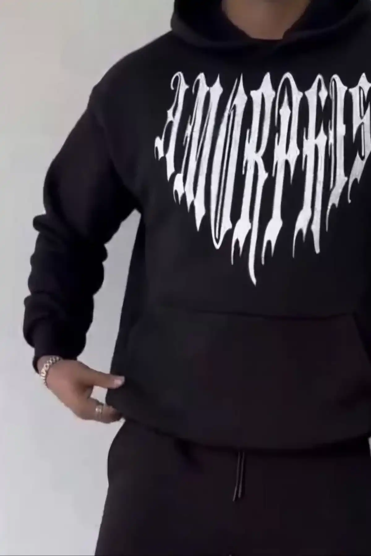 Uzun Kol Kapüşonlu Baskılı SweatShirt - Siyah