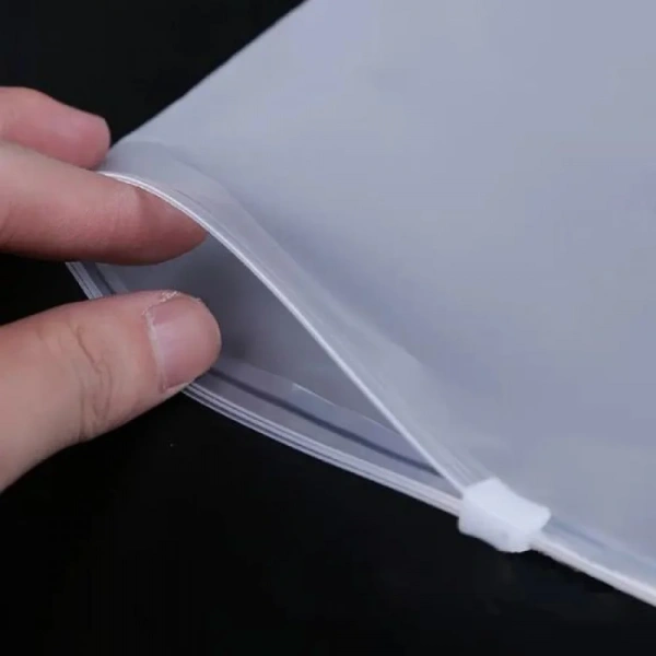 10 x 10 cm Baskısız Şeffaf Buzlu Fermuarlı Poşet