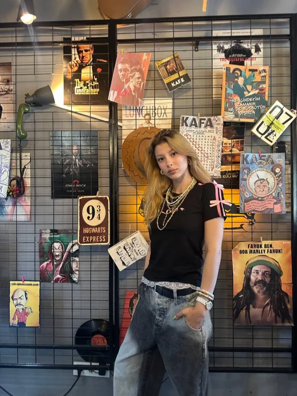 Siyah Pink Ribbon Bow Baskılı Crop