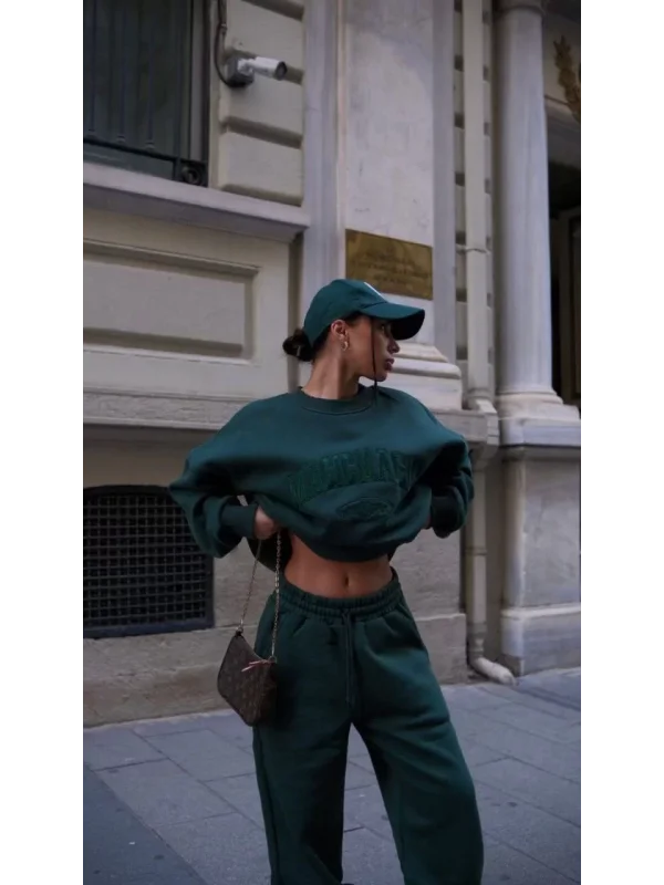 Bisiklet Yaka Nakış İşlemeli Üç İplik Sweat Takım - Yeşil