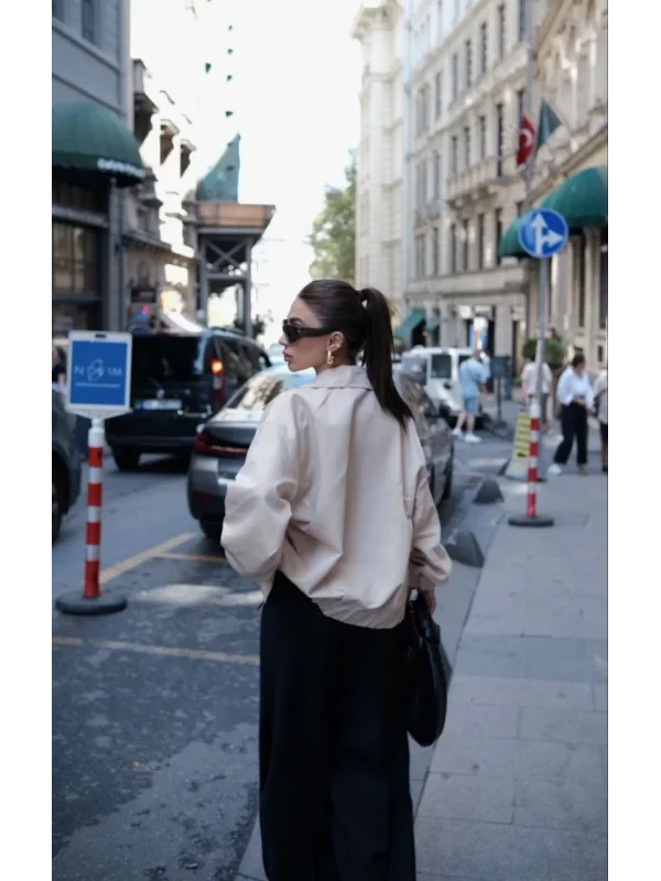 Fermuarlı Gömlek Yaka Bomber Ceket - Beyaz