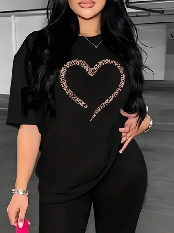 Lushiowear Kadın Kalp Baskılı T-Shirt Kısa Kol Bisiklet Yaka Oversize Tişört - Siyah