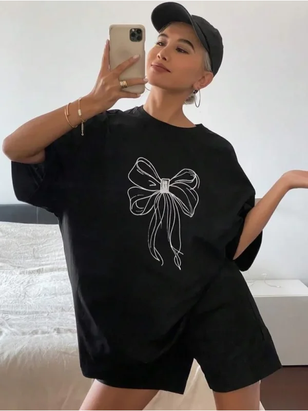 Lushiowear Kadın Fiyonk Baskılı T-Shirt Kısa Kol Bisiklet Yaka Oversize Tişört - Siyah