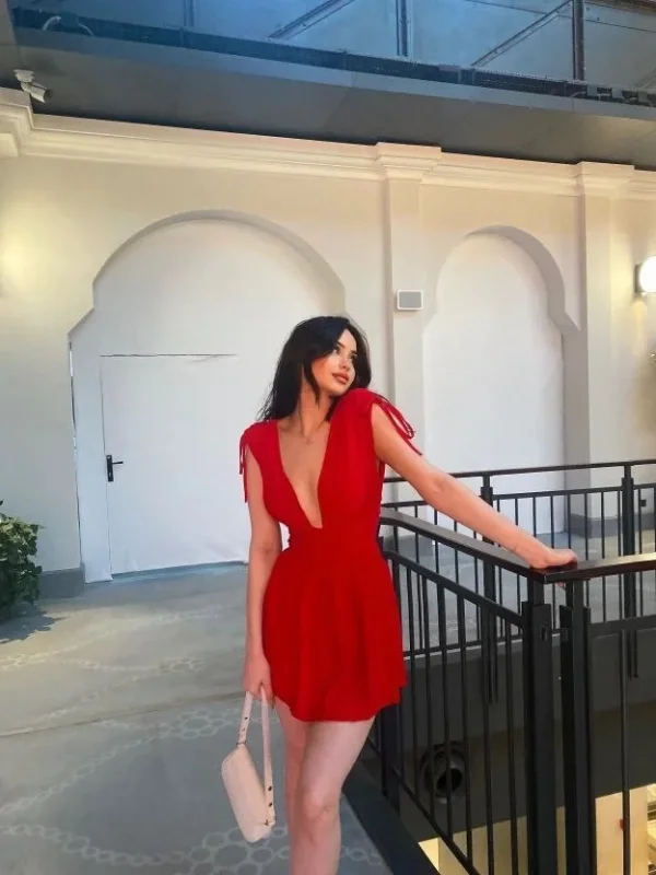 Lushiowear Kadın Omuzu ip Askılı Şortlu Elbise - Kırmızı