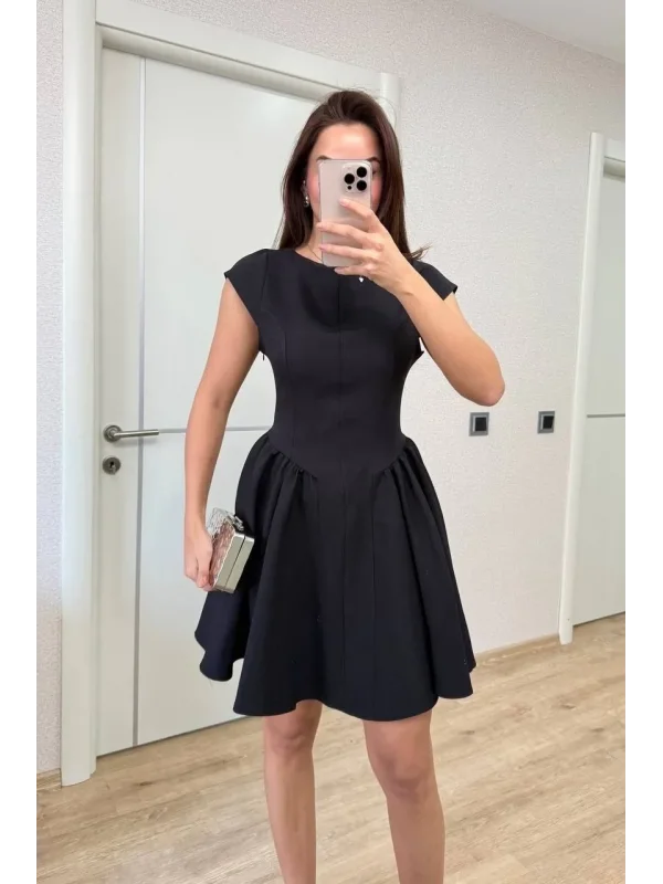 Lushiowear Kadın Sırt dekolteli Çan Detaylı Mini Elbise - Siyah