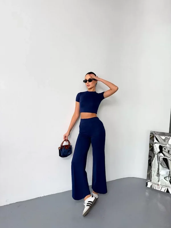Osy Modal Yumuşak Dokulu Kumaş Kısa Kollu Crop Alt ispanyol Paça Pantalon ikili Takım - Lacivert