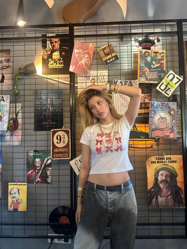 Pembe Kurdeleler Crop