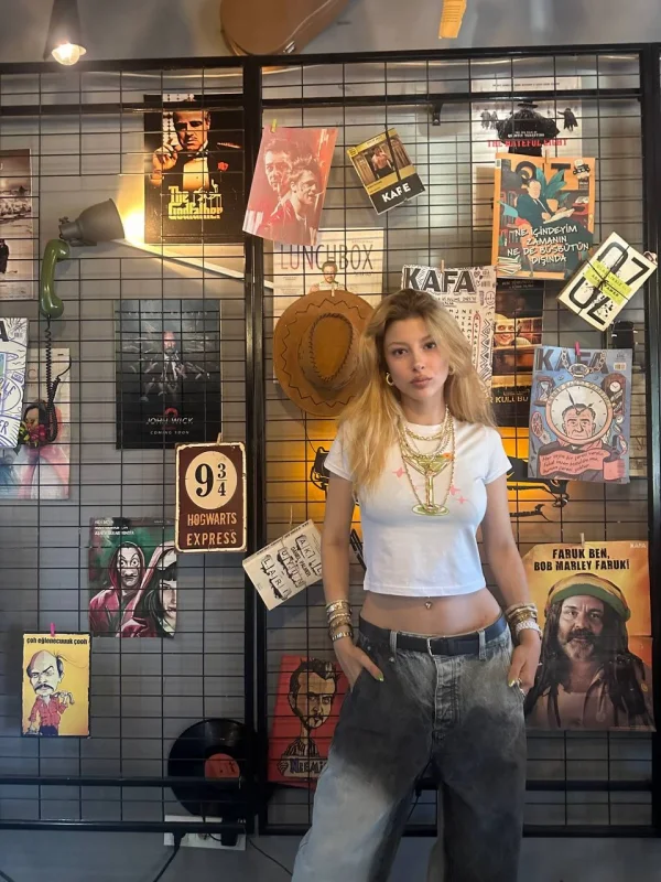 Yıldız Kokteyl crop