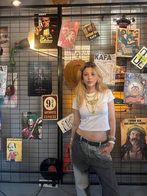 Yıldız Kokteyl crop