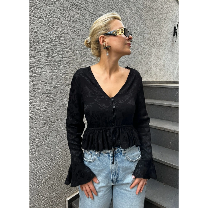 Siyah V Yaka Fırfırlı Blüz