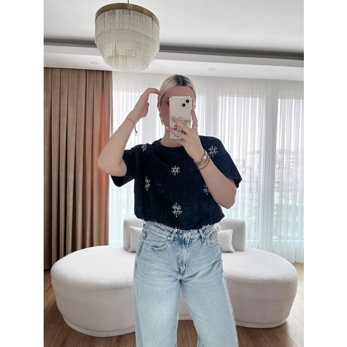 Siyah Gözlü T-shirt