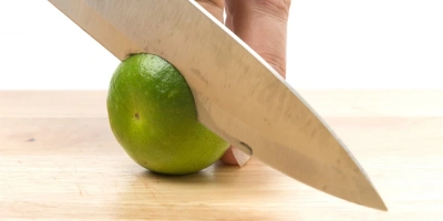 Ağırlık mı, Denge mi? Şef Bıçağı Seçiminde Önemli Faktörler