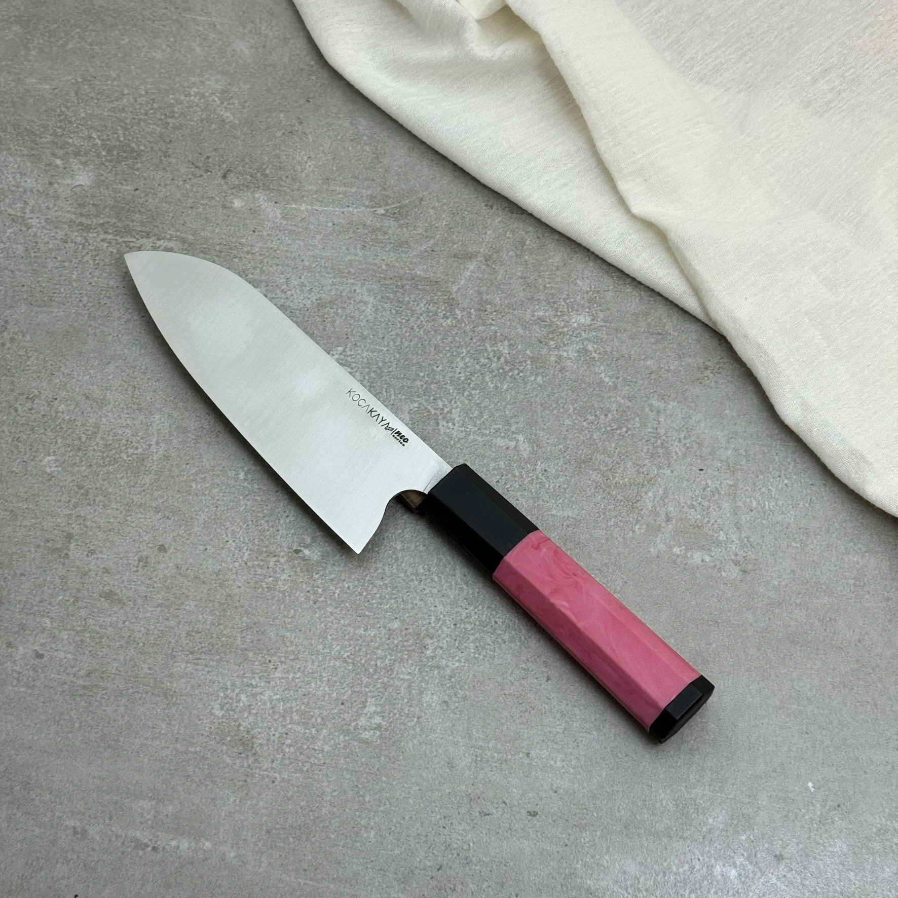 Neo Serisi Sekizgen Pembe Santoku Şef Bıçağı 180mm Namlu - Kocakaya El Yapımı Şef Bıçakları