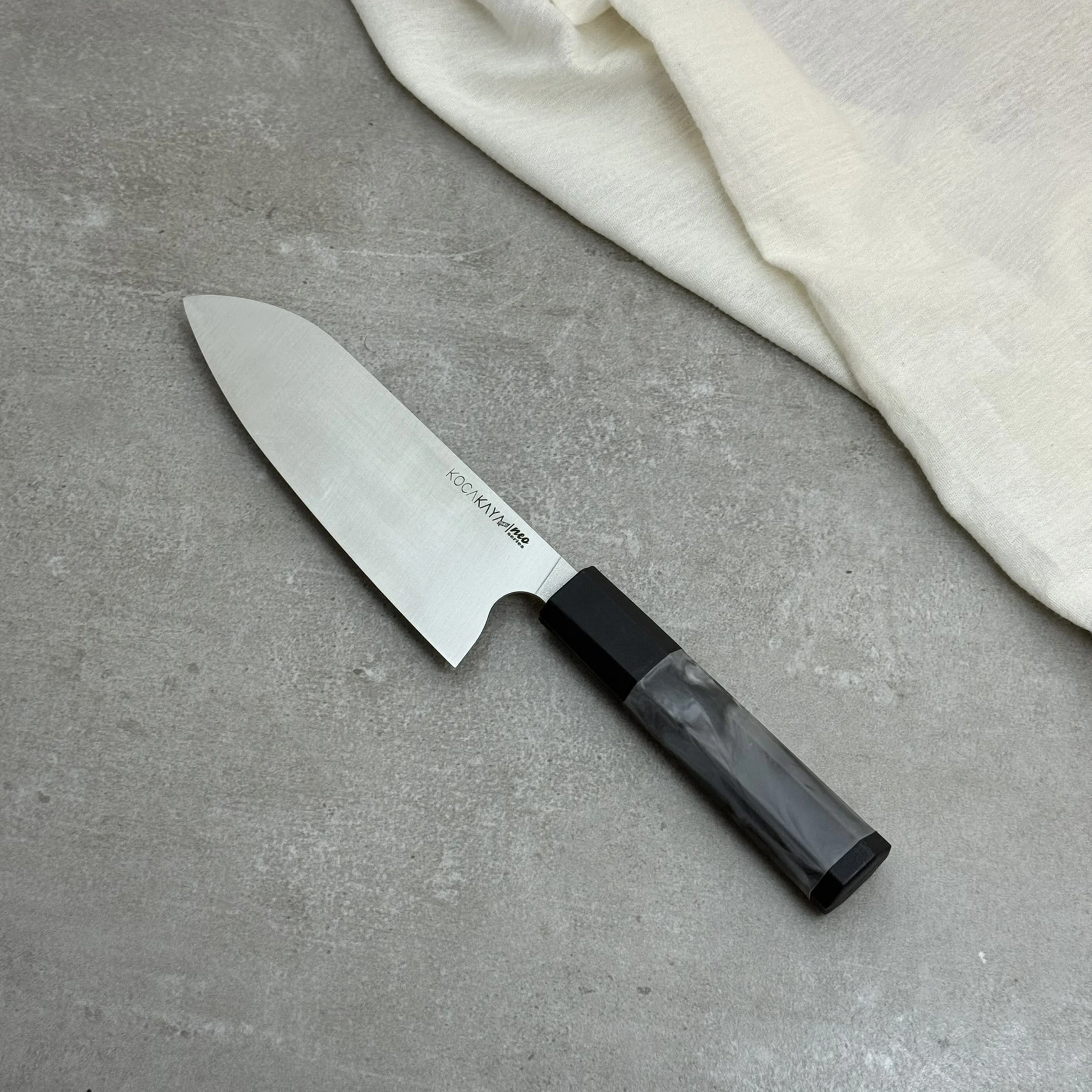 Neo Serisi Sekizgen Siyah Santoku Şef Bıçağı 180mm Namlu - Kocakaya El Yapımı Şef Bıçakları
