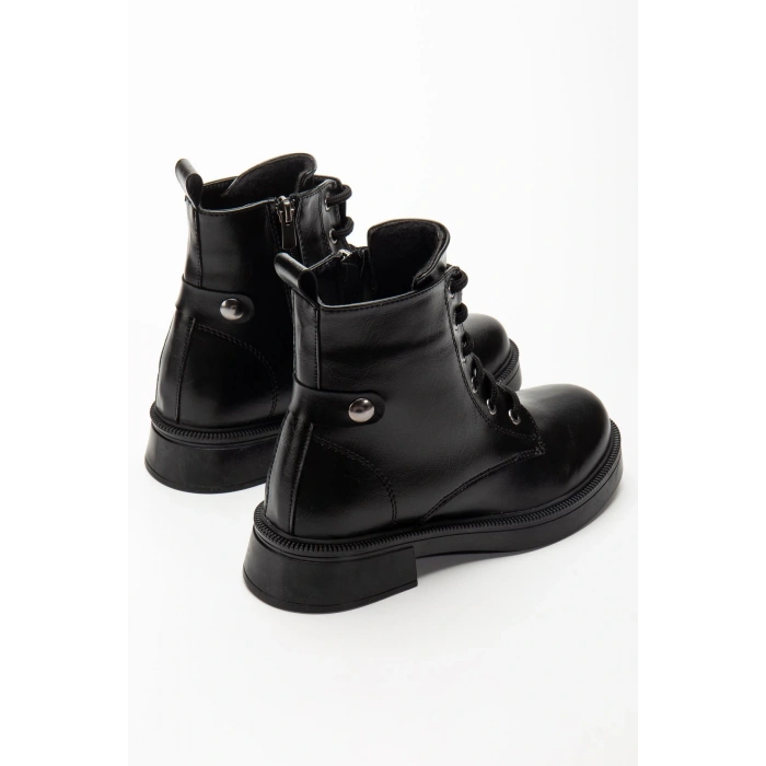 02-2003 Siyah Kırışık Rugan Bağcıklı Fermuarlı Günlük Kadın Bot