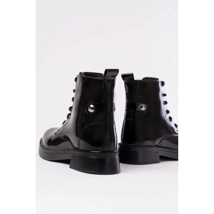 02-2003 Siyah Rugan Bağcıklı Fermuarlı Günlük Kadın Bot