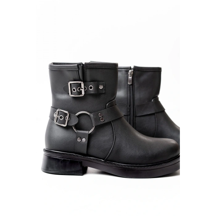 02-2013 Siyah Toka Aksesuarlı Fermuarlı Günlük Kadın Bot