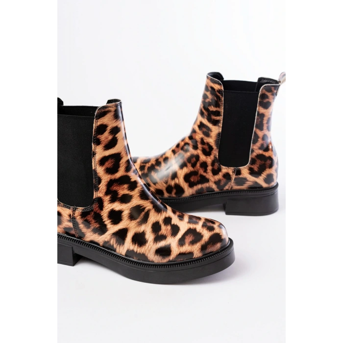 02-2137 Leopar Lastikli Günlük Kadın Bot