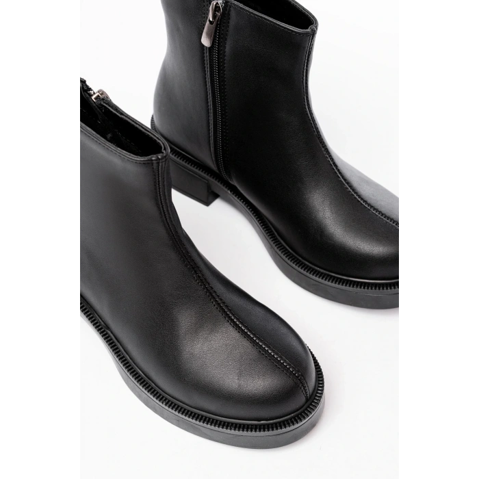 02-3033 Siyah Fermuarlı Günlük Kadın Bot