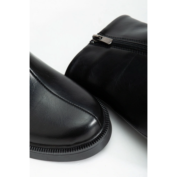 02-3033 Siyah Kırışık Rugan Fermuarlı Günlük Kadın Bot