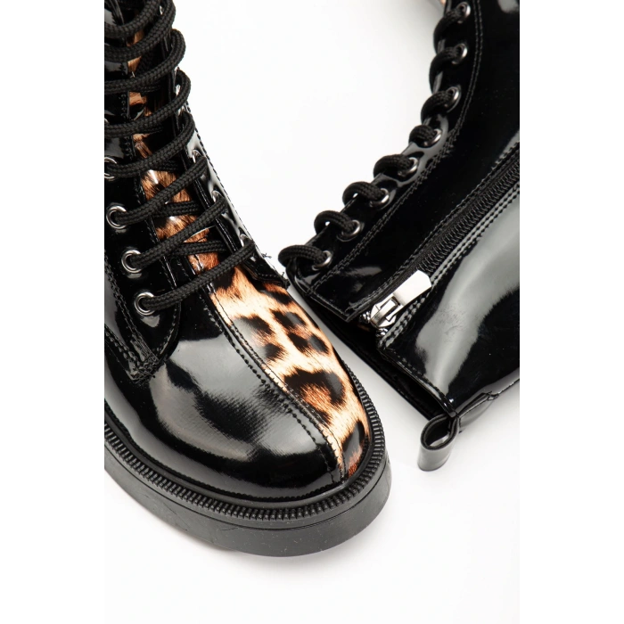 02-3055 Siyah Rugan Leopar Bağcıklı Fermuarlı Günlük Kadın Bot
