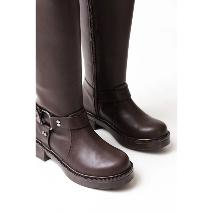 02-312 Kahverengi Toka Aksesuarlı Fermuarlı Günlük Kadın Çizme