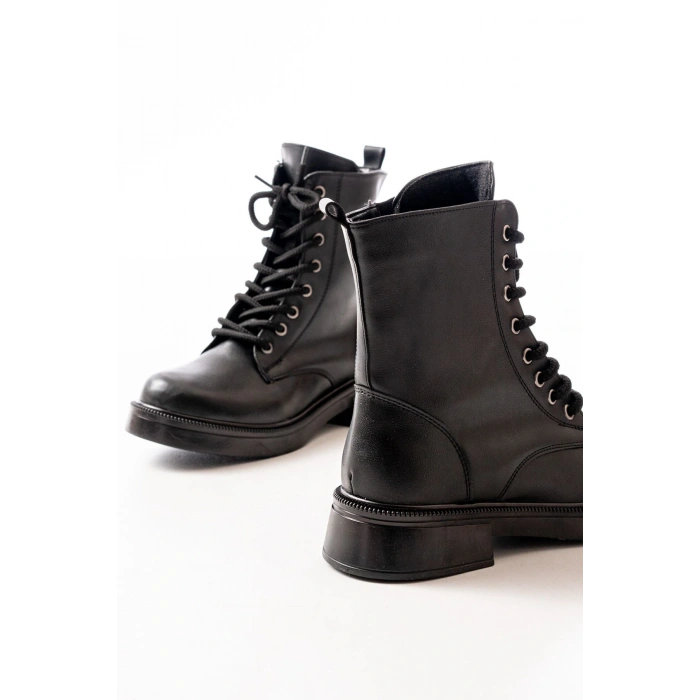 02-356 Siyah Düz Topuklu Bağcıklı Fermuarlı Günlük Kadın Bot